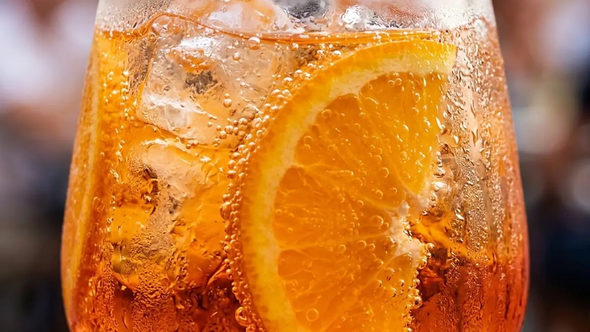 The Authentic Aperol Spritz